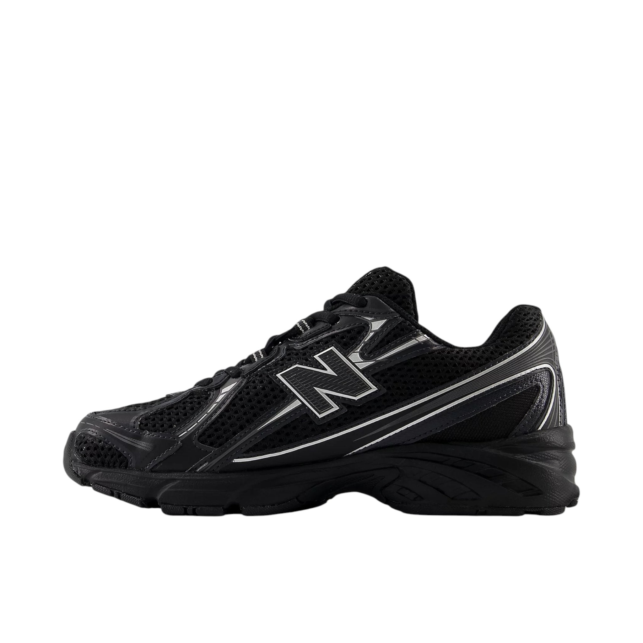 New Balance 740 Black Silver