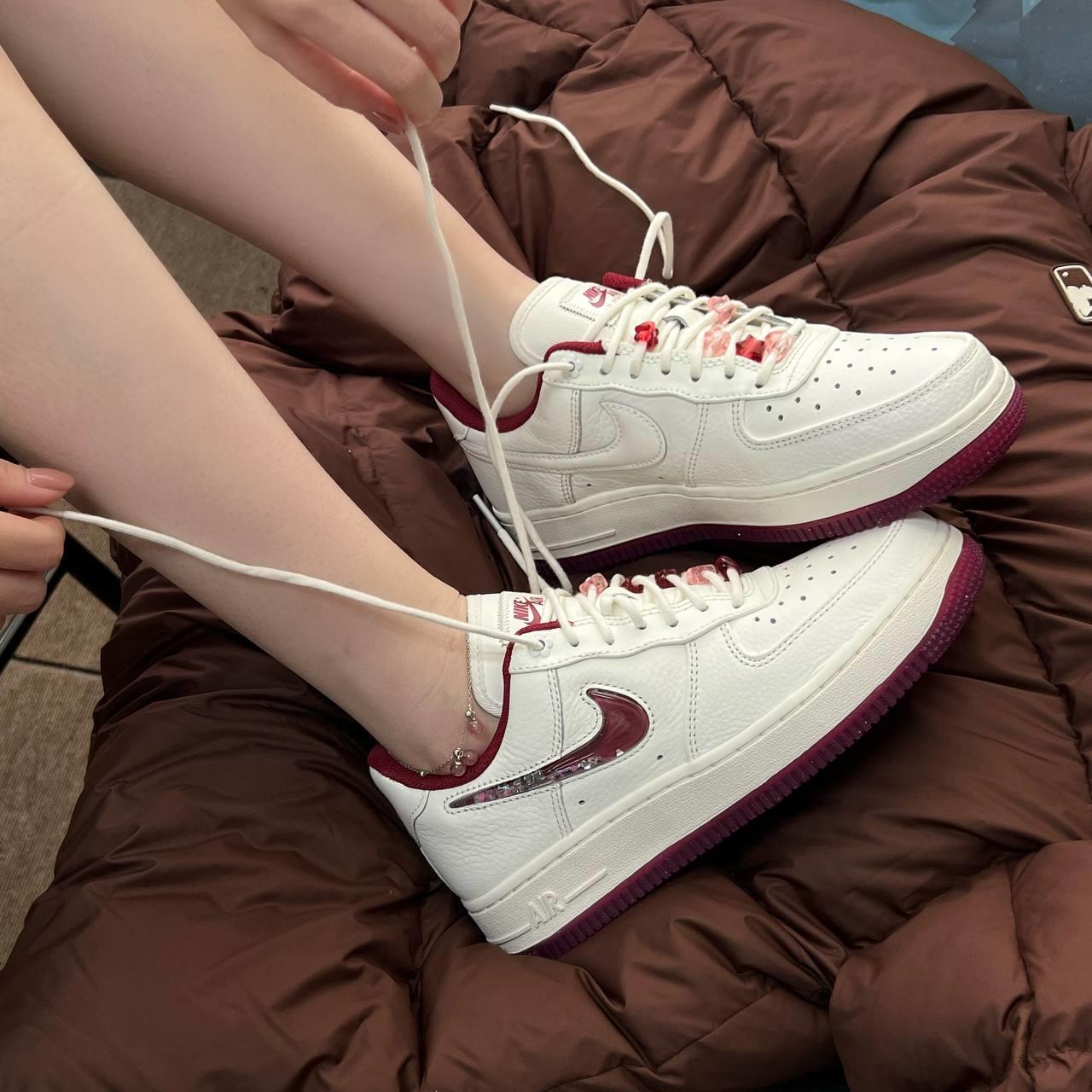 Nike Air Force 1 Low '07 SE PRM Valentine's Day (2024) (Women's)