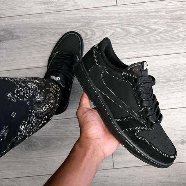Jordan 1 Retro Low OG SPTravis Scott Black Phantom