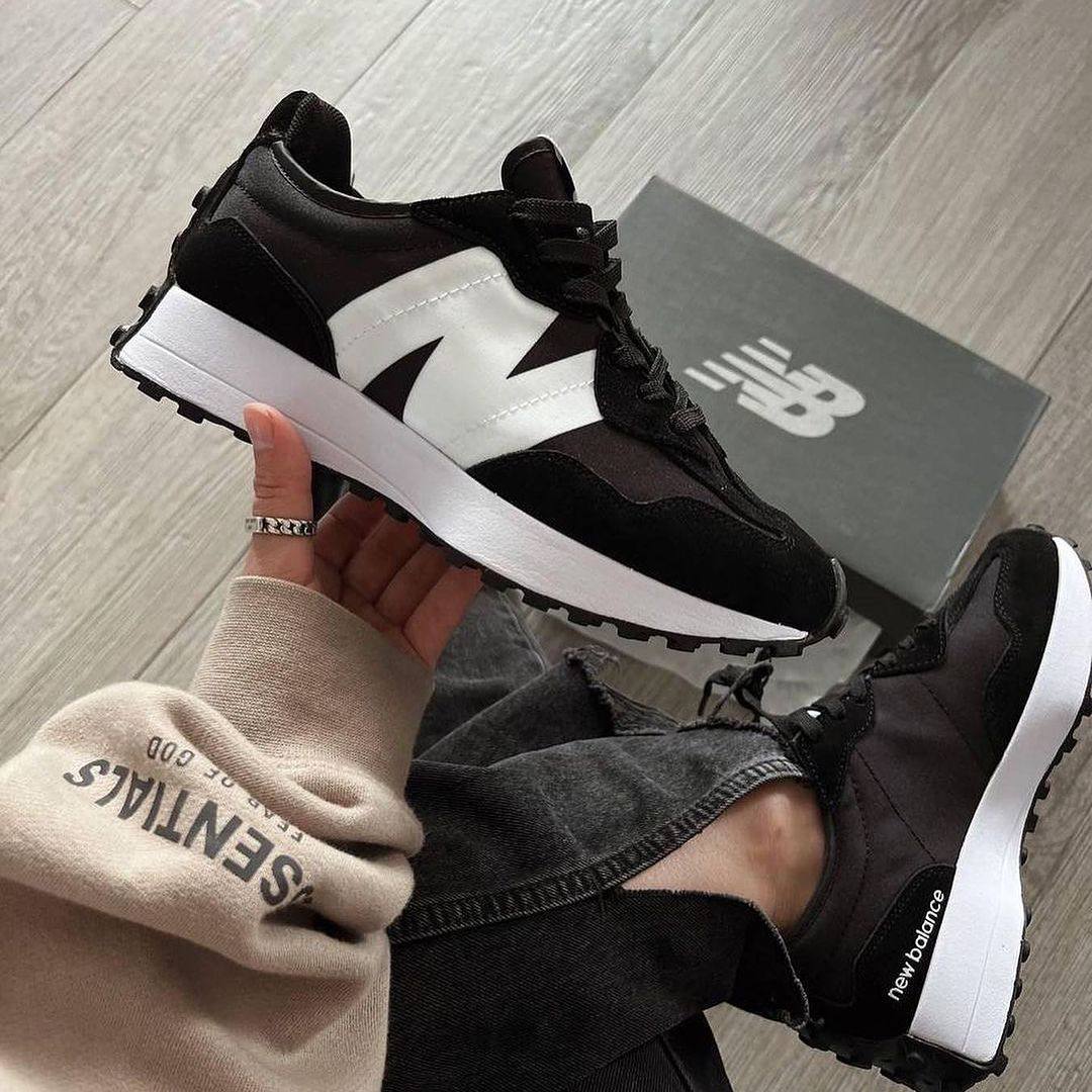 New Balance 327 Black