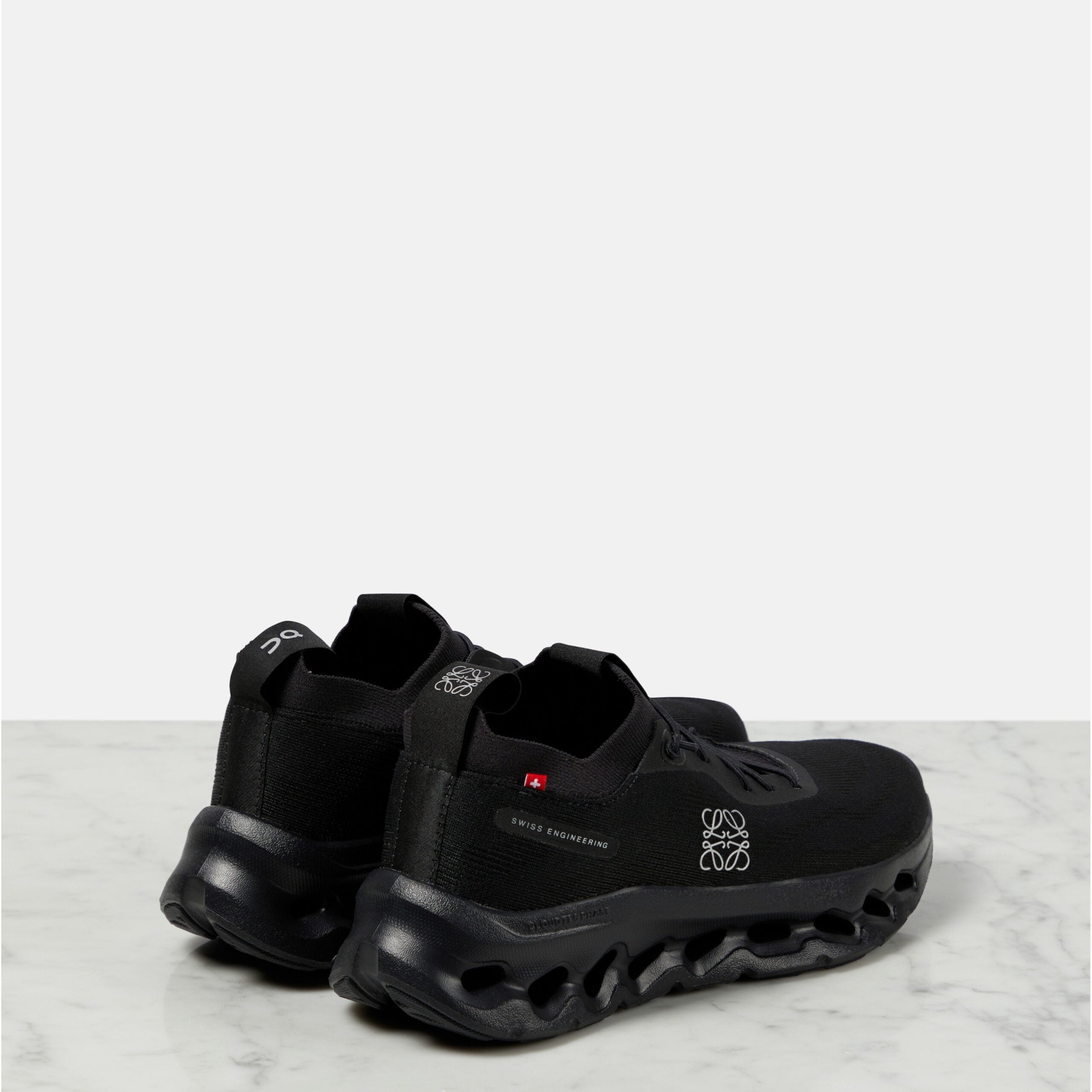 On Running Cloudtilt LOEWE All Black