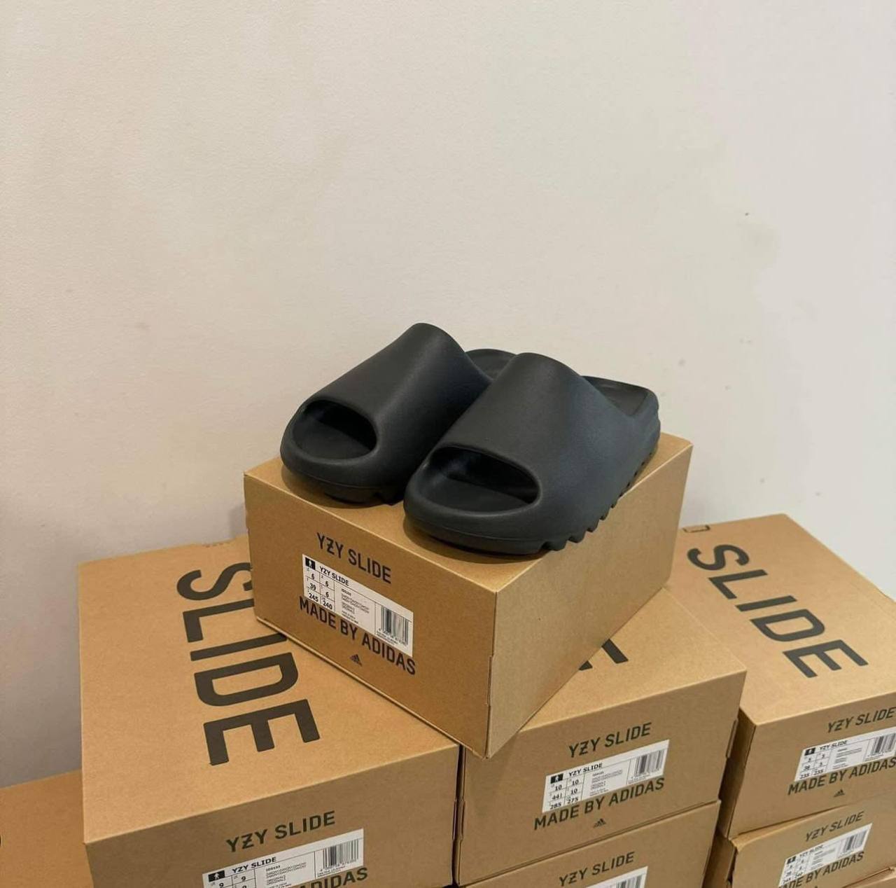 adidas Yeezy Slide Onyx