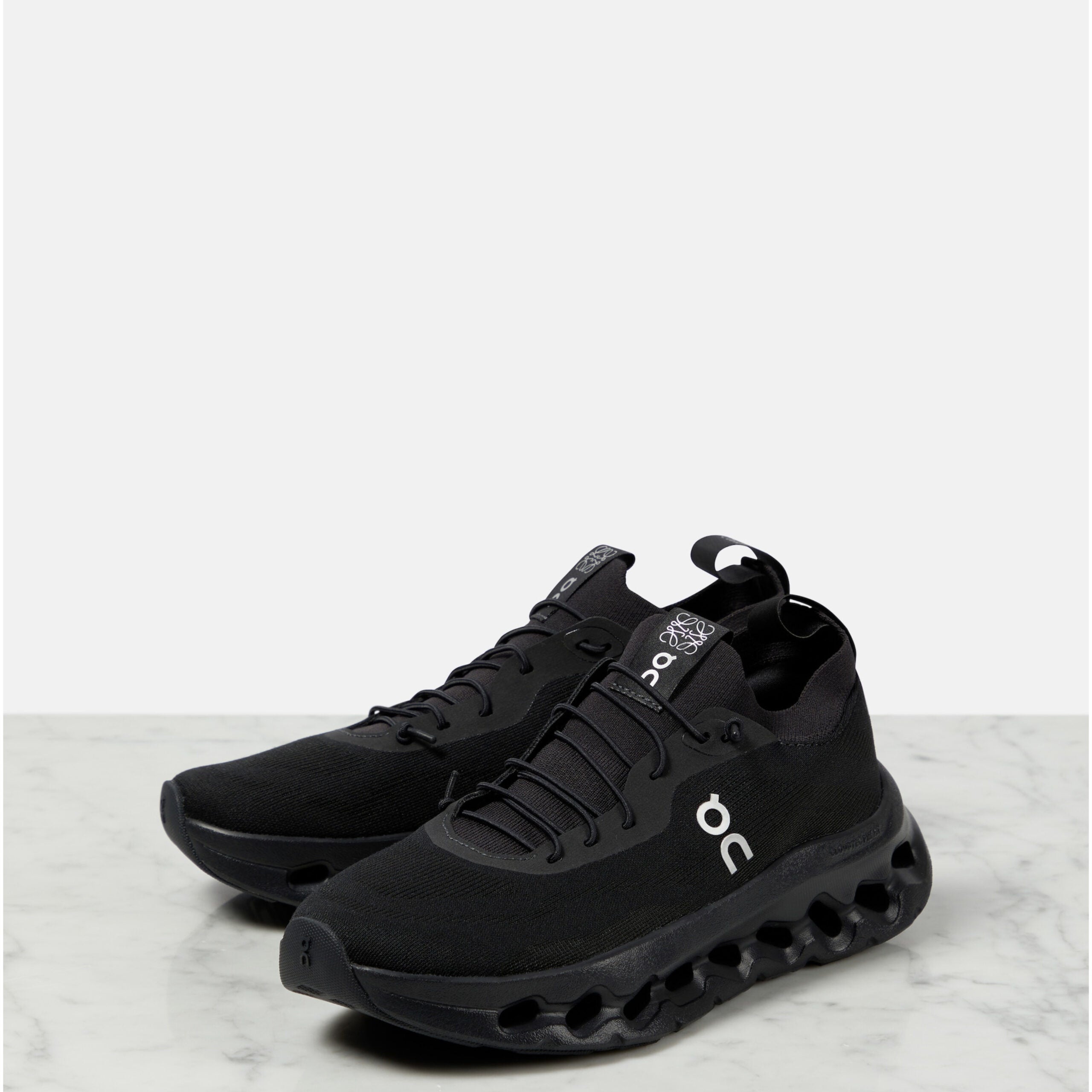 On Running Cloudtilt LOEWE All Black