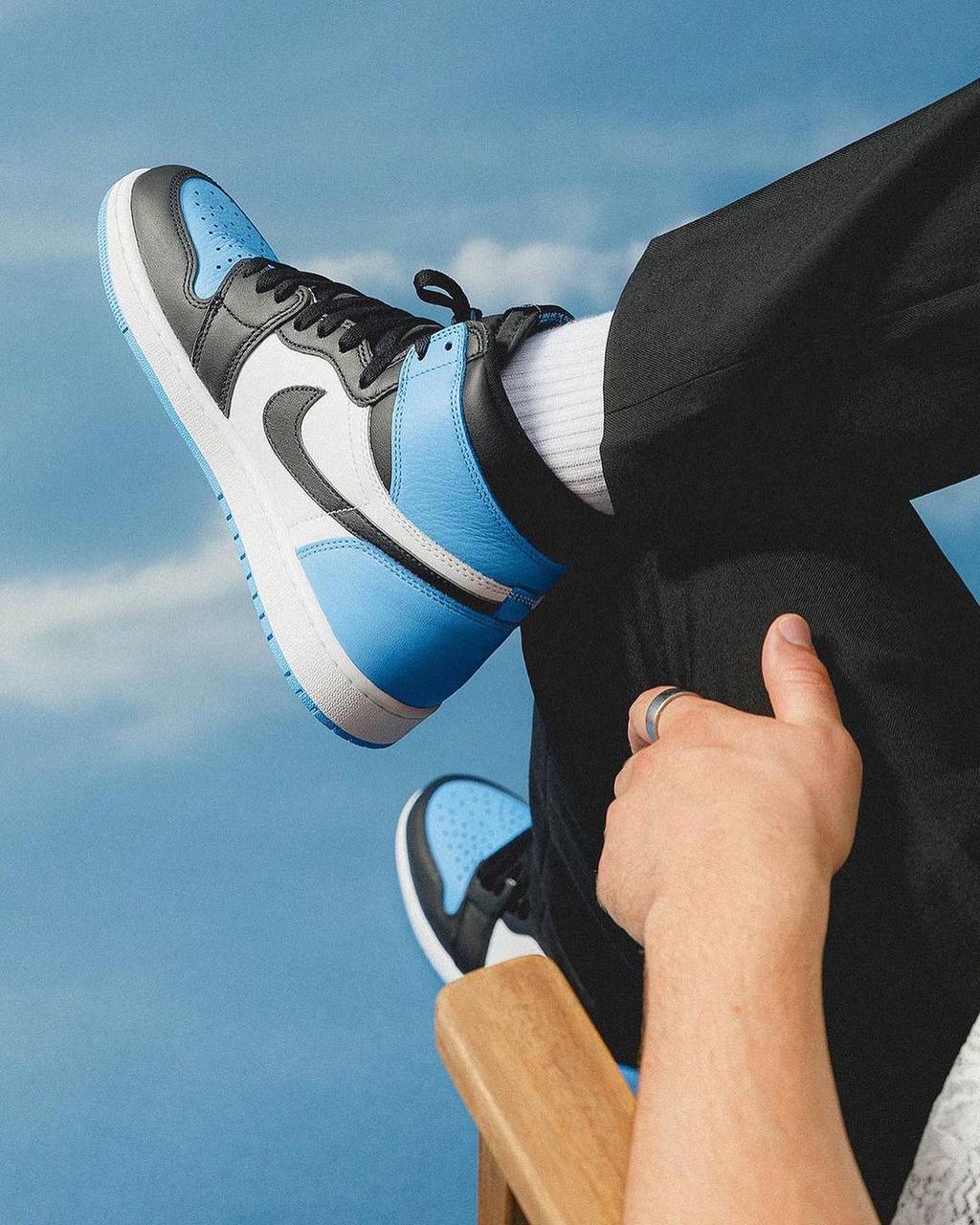 Jordan 1 Retro High OG UNC Toe