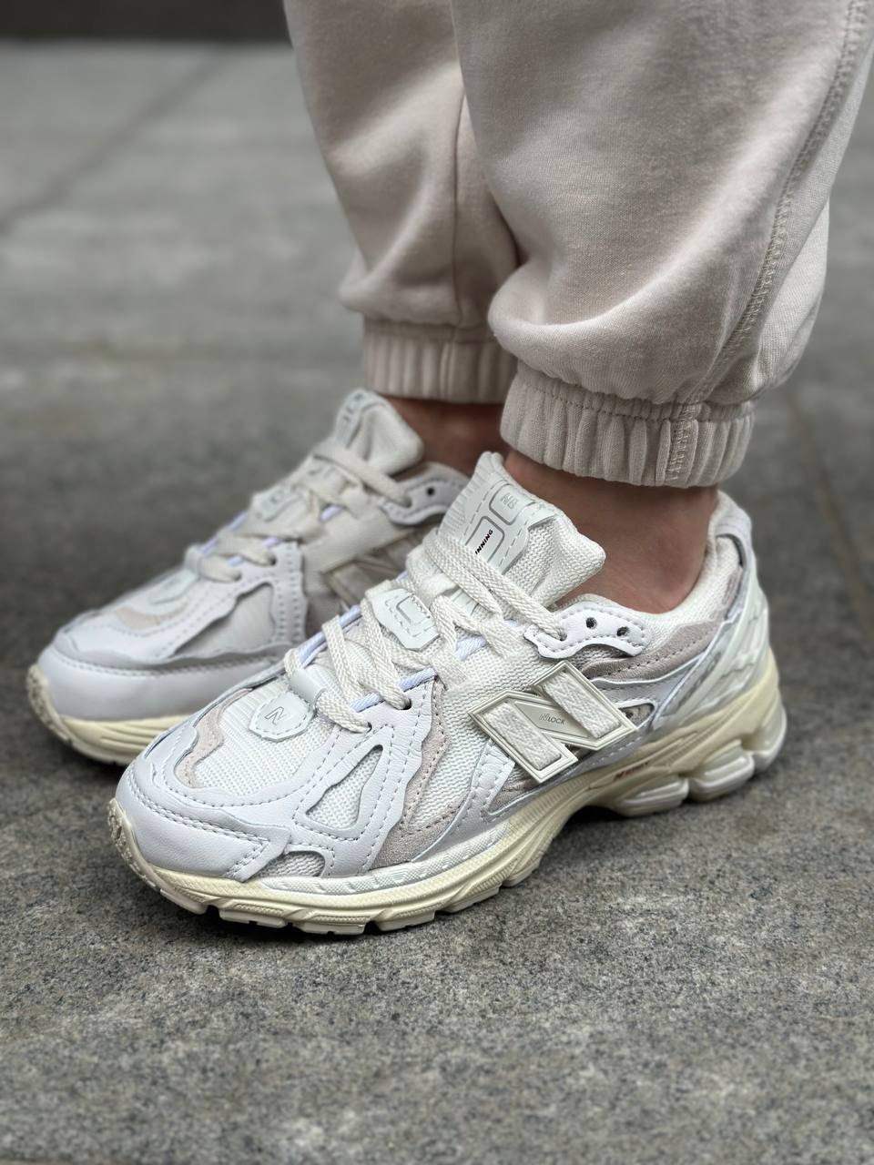 New Balance 1906D Protection Pack White