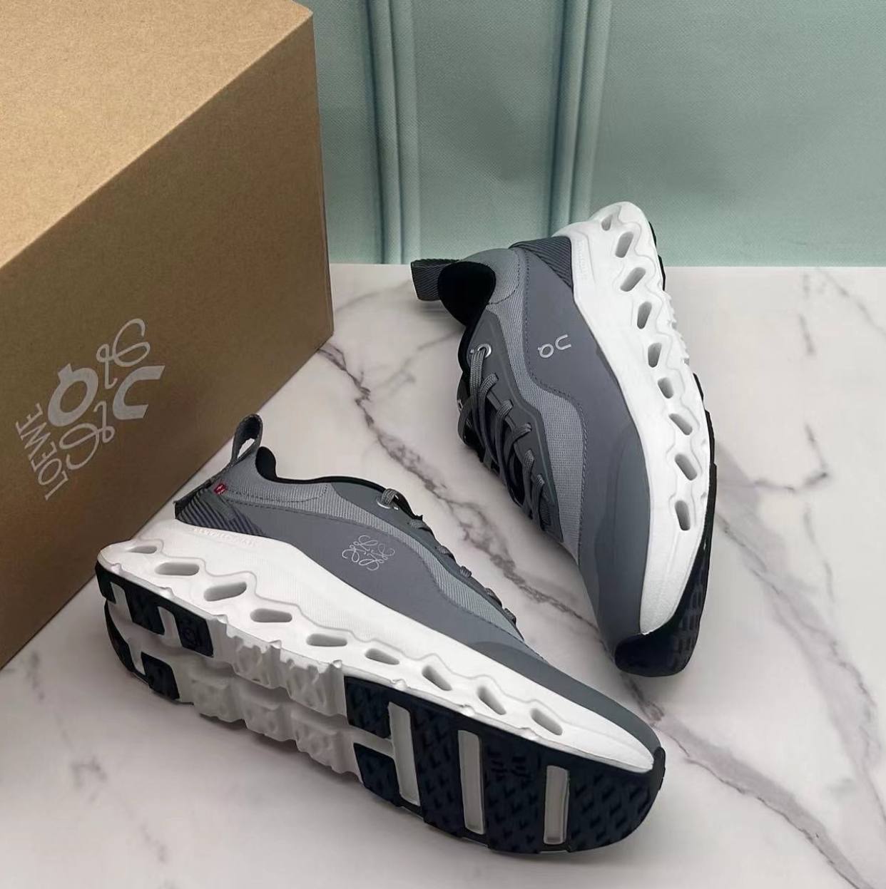 ON RUNNING CLOUDTILT 2 LOEWE GREY