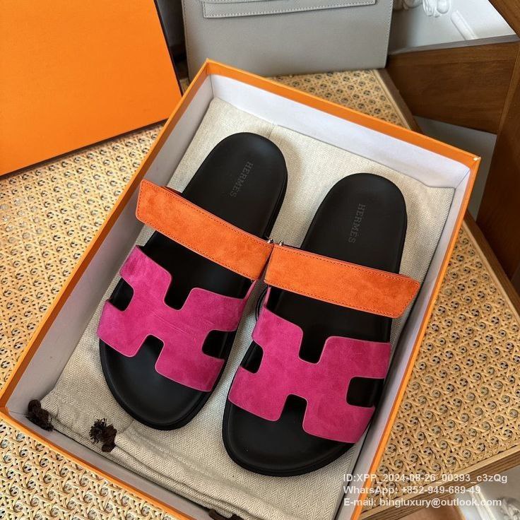 HERMES CHYPRE SANDAL LEATHER PINK