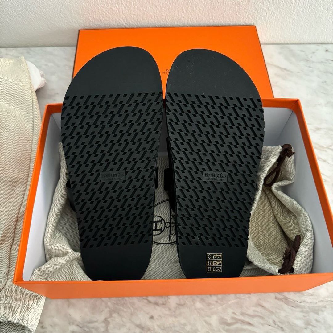 Hermes Chypre Sandal Noir Calfskin Leather
