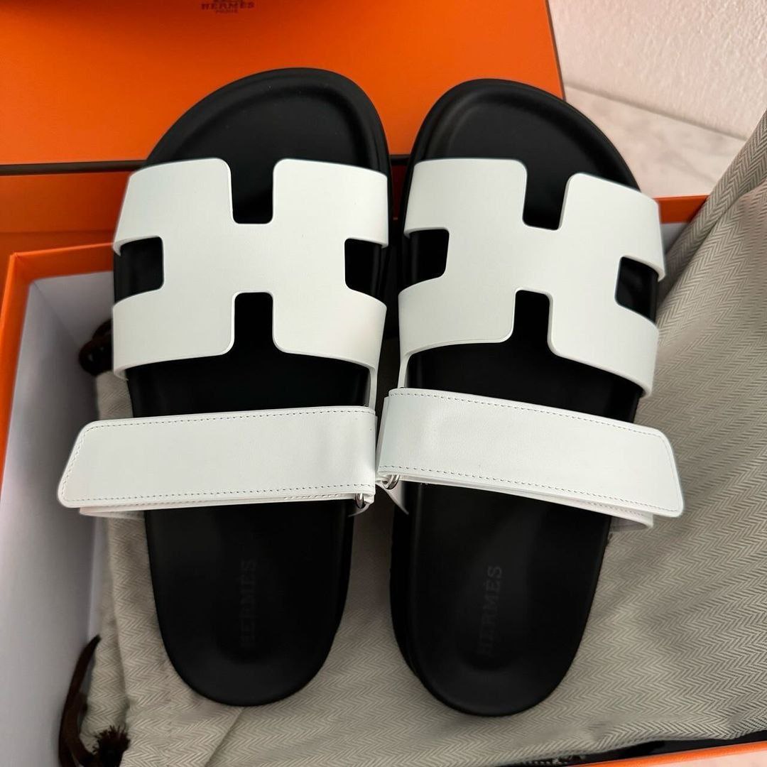 Hermes Chypre Sandal Noir Calfskin Leather