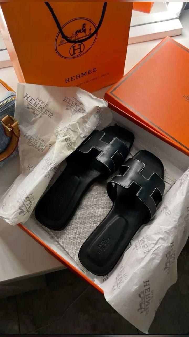 Hermes Leather Oran Sandals