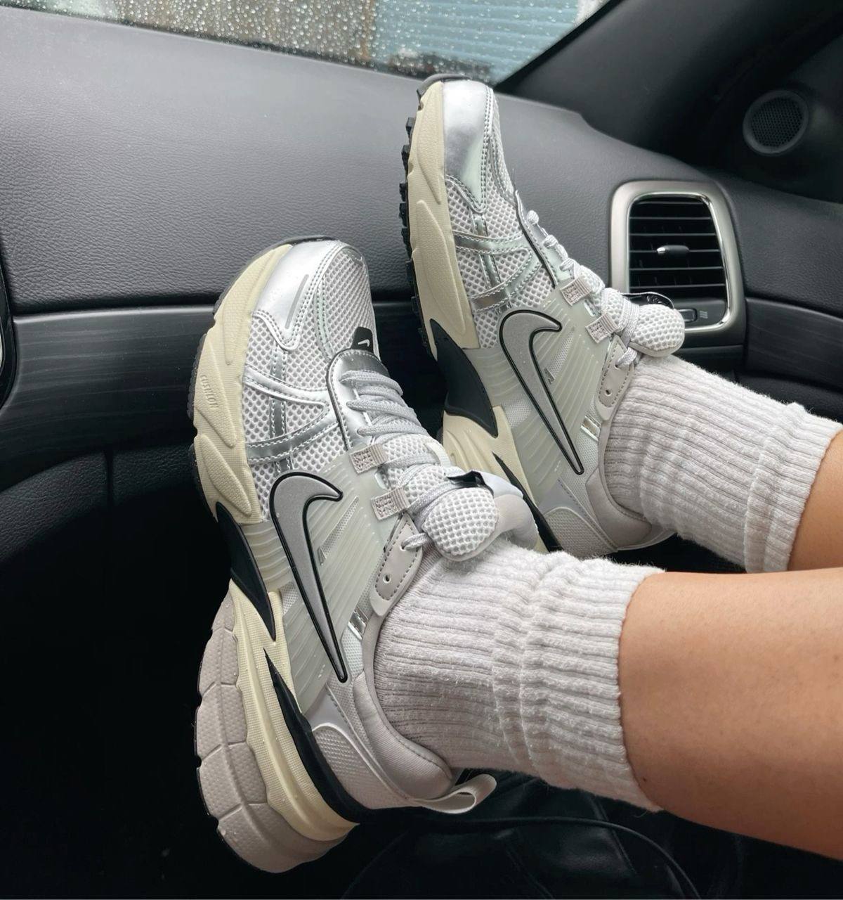 Nike V2K Run