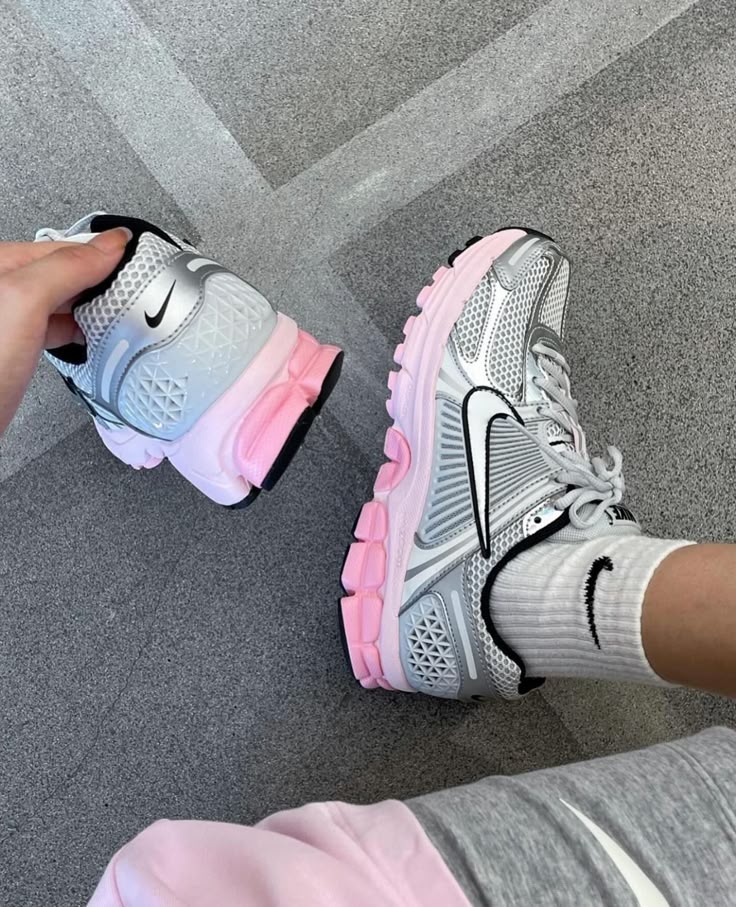 Nike W Zoom Vomero 5