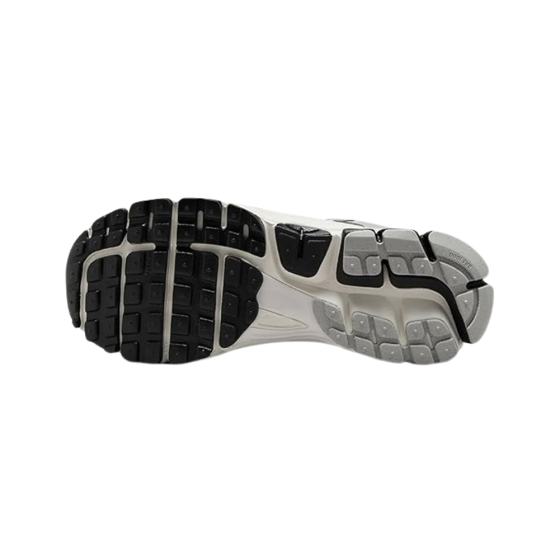Nike Zoom Vomero 5 - Photon Dust Black