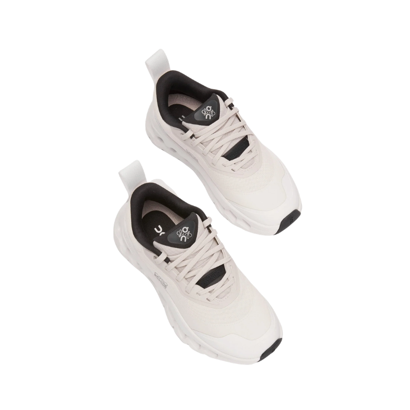 On Running Cloudtilt 2 x LOEWE Sand White