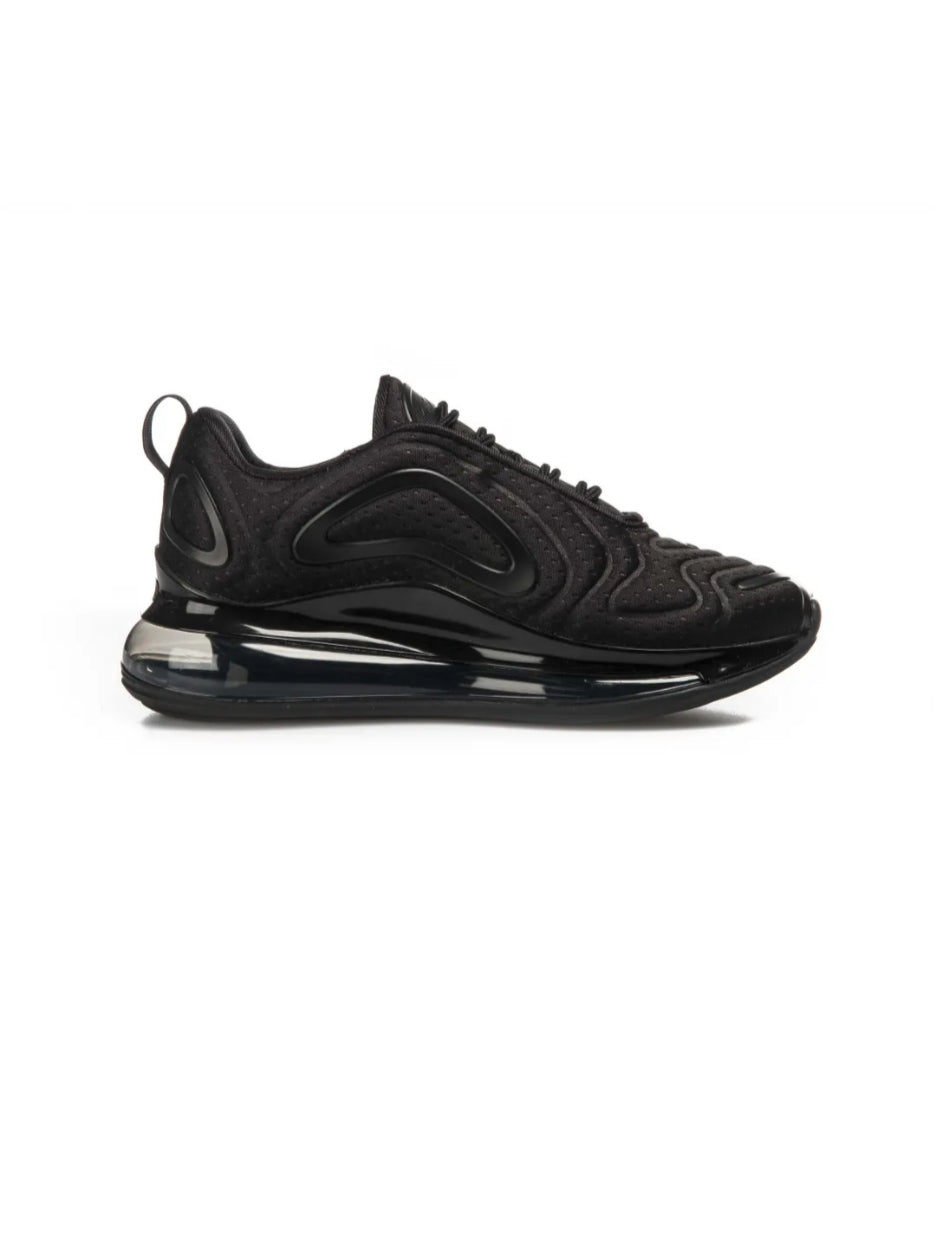 NIKE AIR MAX 720