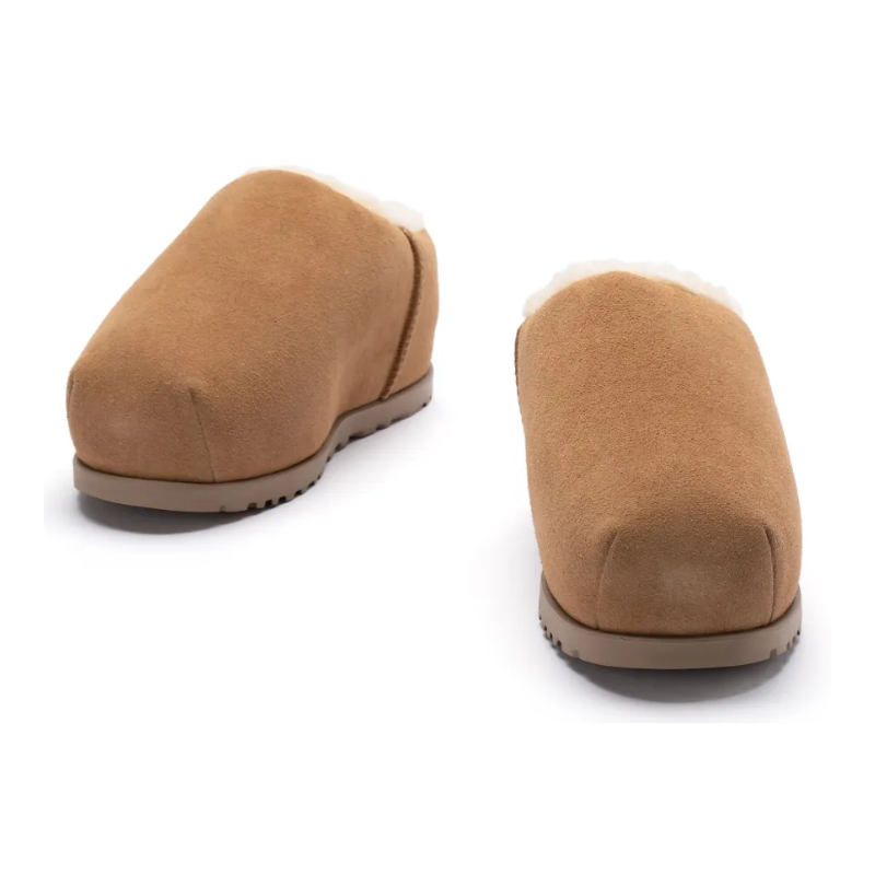 UGG Pumped Slide