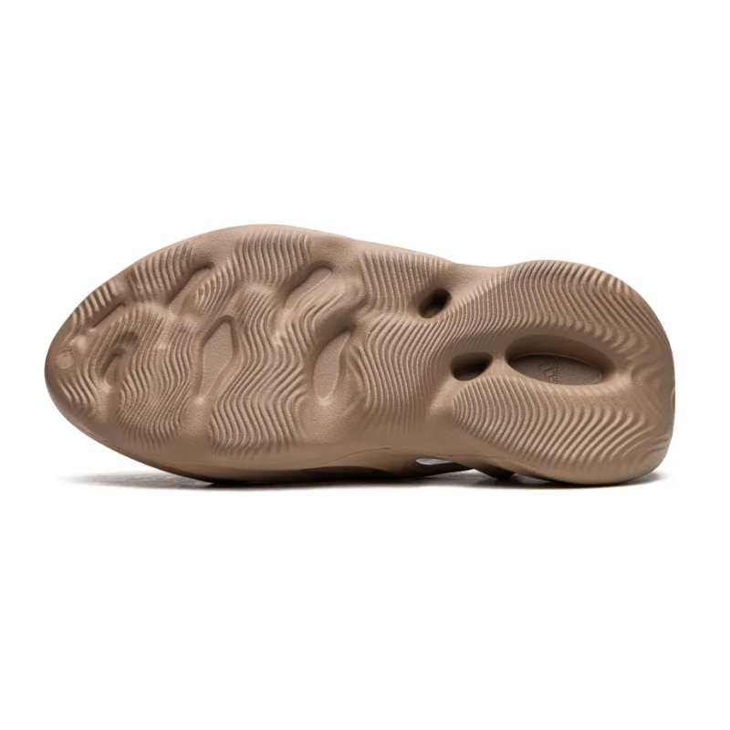 Adidas Yeezy Foam RNNR - Clay Taupe