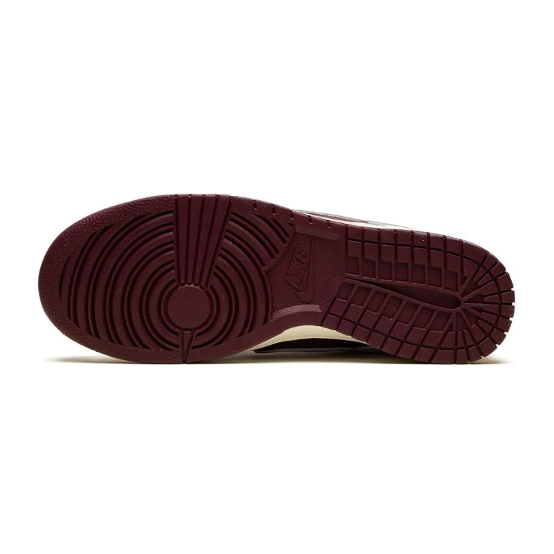 Nike Dunk Low Retro PRM - Valentine's Day
