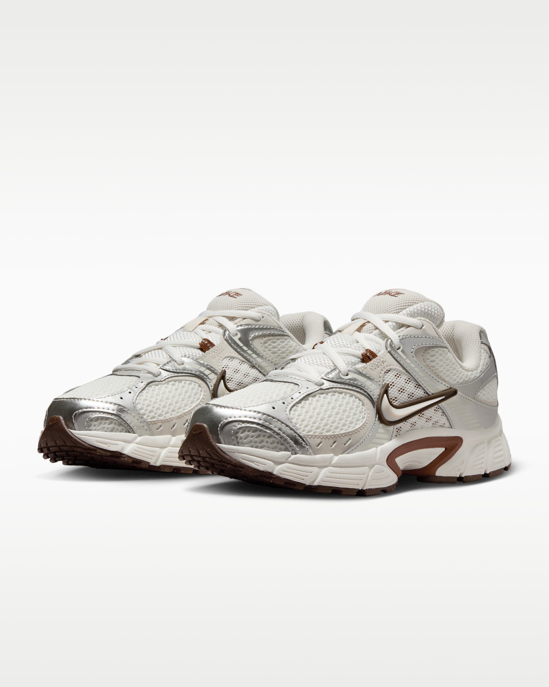 Nike V5 RNR Light Orewood Brown