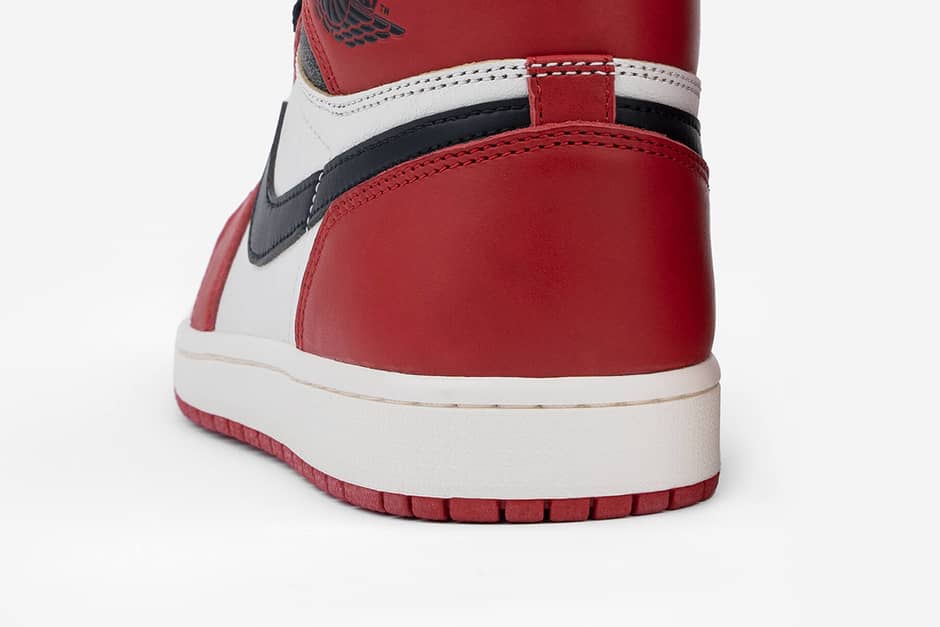 Air Jordan 1 Retro High OG Chicago Lost & Found