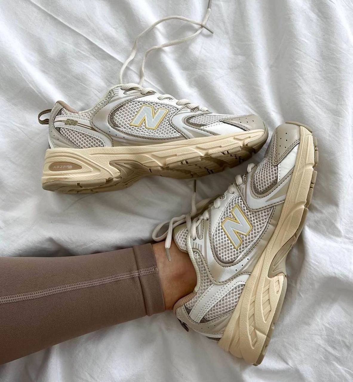New Balance 530 Beige Angora