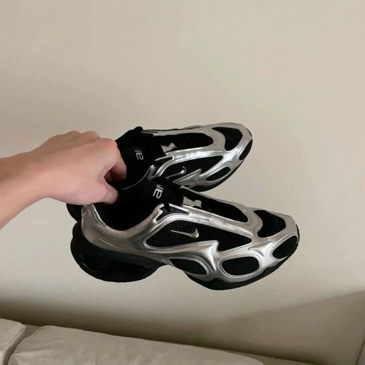 Nike Air Max Muse Black Metallic