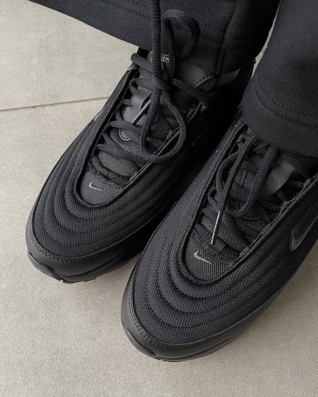 Nike Air Max Portal Triple Black