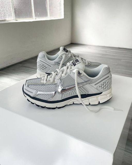 Nike W Zoom Vomero 5