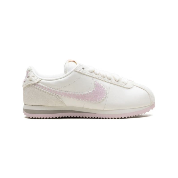 Nike
Cortez "Valentine's Day - 2025" sneakers