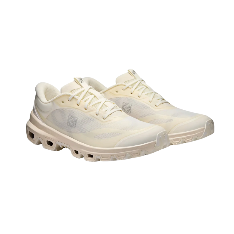 ON Running Cloudventure x Loewe 2 – Eggshell