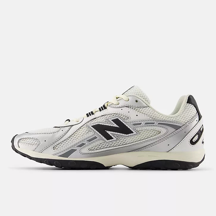 New Balance 204L Silver / Black